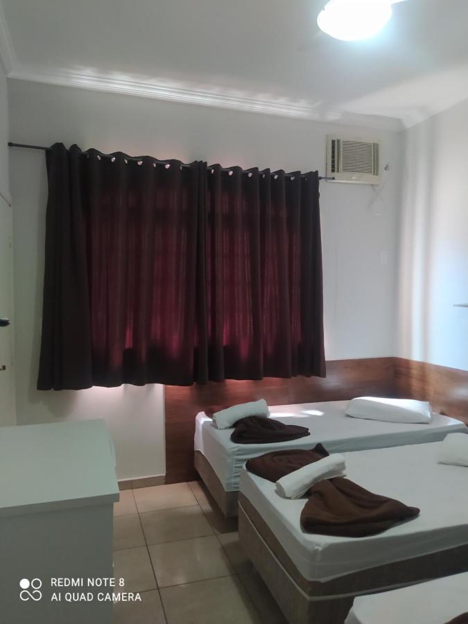 Pousada Quarto Familiar Com Ar,Frigobar,Wi Fi, Garagem Aparecida  Ngoại thất bức ảnh